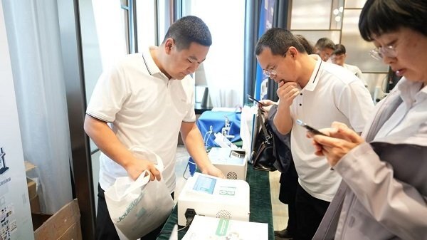 光谷薄膜展位